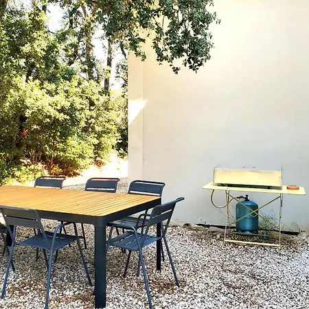 Ξενοδοχείο Maison Chaleureuse Avec Piscine *